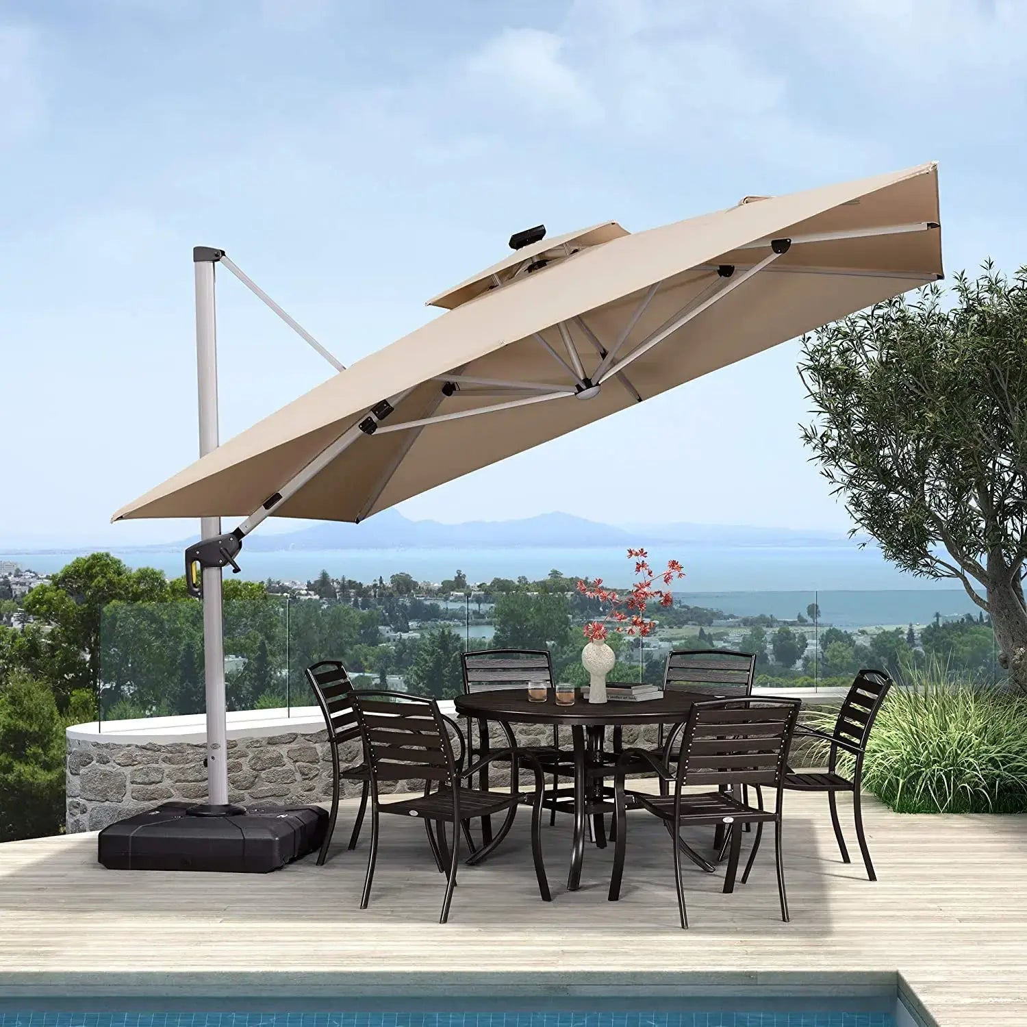 SkyShade™ Solenergi-drevet LED-parasoll